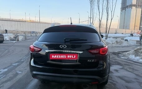 Infiniti FX II, 2011 год, 2 499 000 рублей, 7 фотография