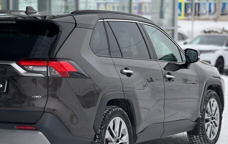 Toyota RAV4, 2020 год, 2 850 000 рублей, 16 фотография