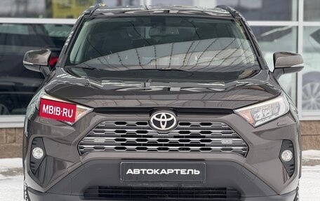 Toyota RAV4, 2020 год, 2 850 000 рублей, 9 фотография