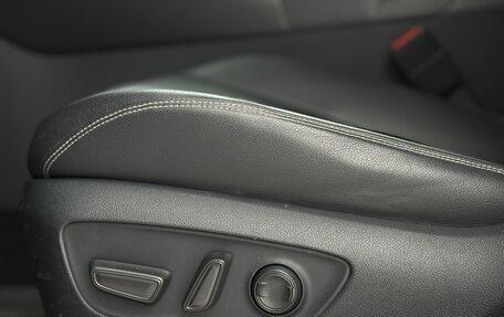 Toyota RAV4, 2020 год, 2 850 000 рублей, 31 фотография