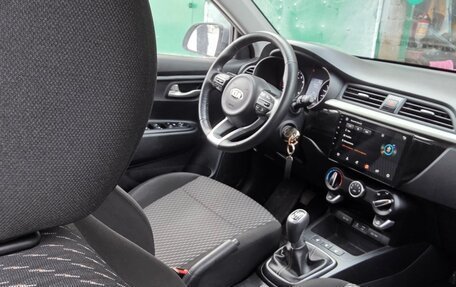 KIA Rio IV, 2019 год, 1 350 000 рублей, 13 фотография