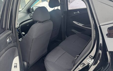 Hyundai Solaris II рестайлинг, 2011 год, 560 000 рублей, 9 фотография