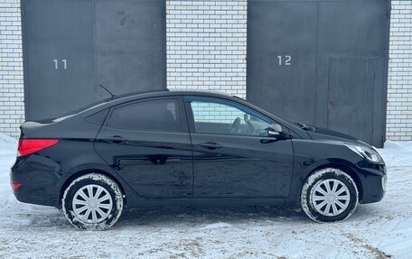 Hyundai Solaris II рестайлинг, 2011 год, 560 000 рублей, 3 фотография