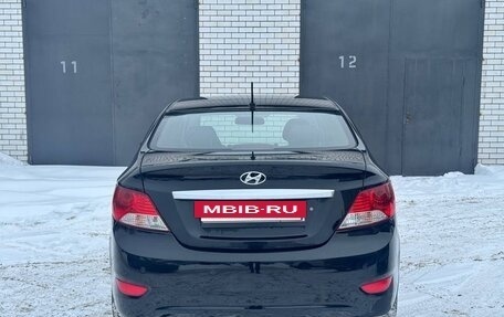 Hyundai Solaris II рестайлинг, 2011 год, 560 000 рублей, 4 фотография