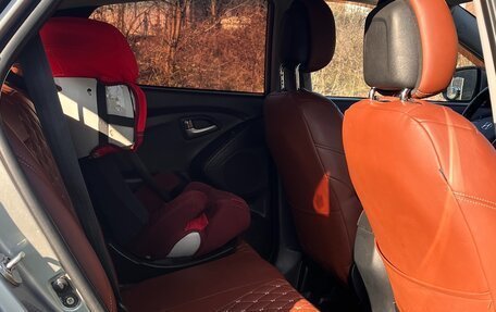 Hyundai ix35 I рестайлинг, 2010 год, 1 050 000 рублей, 24 фотография