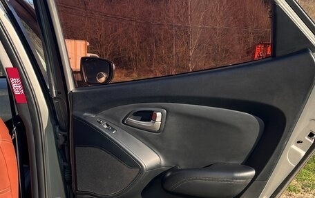 Hyundai ix35 I рестайлинг, 2010 год, 1 050 000 рублей, 26 фотография