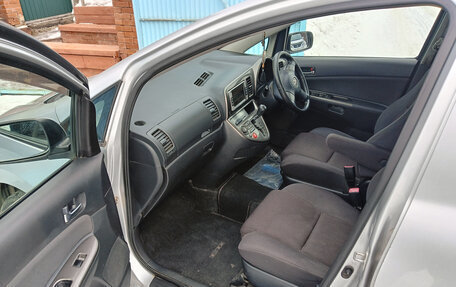 Toyota Wish II, 2005 год, 890 000 рублей, 13 фотография