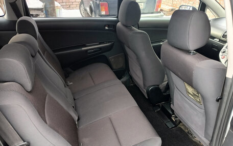 Toyota Wish II, 2005 год, 890 000 рублей, 9 фотография