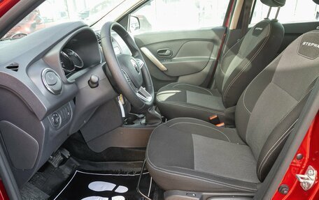 Renault Sandero II рестайлинг, 2021 год, 1 185 000 рублей, 18 фотография