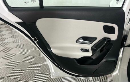 Mercedes-Benz A-Класс, 2018 год, 2 249 000 рублей, 10 фотография