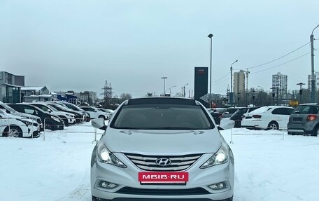 Hyundai Sonata VI, 2011 год, 1 066 000 рублей, 2 фотография
