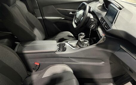 Peugeot 3008 II, 2020 год, 1 590 000 рублей, 27 фотография