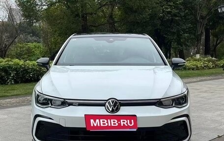 Volkswagen Golf VIII, 2022 год, 2 150 000 рублей, 2 фотография