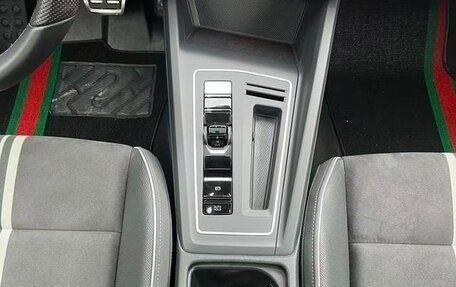 Volkswagen Golf VIII, 2022 год, 2 150 000 рублей, 17 фотография