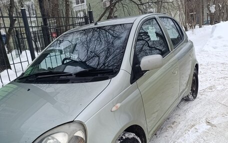Toyota Vitz, 2001 год, 360 000 рублей, 3 фотография