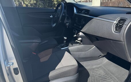 KIA Rio IV, 2020 год, 1 630 000 рублей, 9 фотография