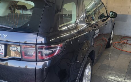 Land Rover Discovery Sport I рестайлинг, 2021 год, 4 500 000 рублей, 3 фотография