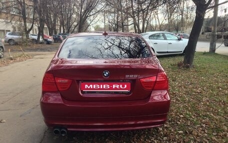 BMW 3 серия, 2011 год, 1 500 000 рублей, 2 фотография