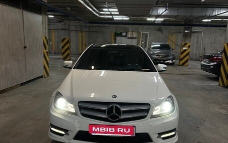 Mercedes-Benz C-Класс, 2011 год, 1 550 000 рублей, 4 фотография