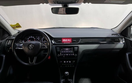 Skoda Rapid I, 2018 год, 950 000 рублей, 8 фотография