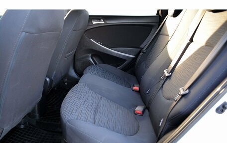 Hyundai Solaris II рестайлинг, 2015 год, 999 000 рублей, 17 фотография