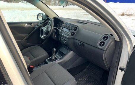 Volkswagen Tiguan I, 2011 год, 1 050 000 рублей, 10 фотография