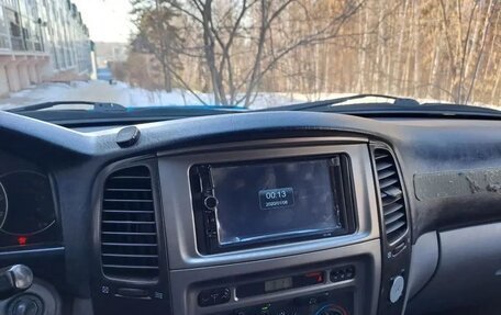 Toyota Land Cruiser 100 рестайлинг 2, 2003 год, 2 500 000 рублей, 3 фотография