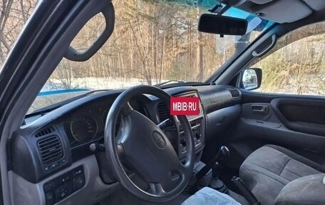 Toyota Land Cruiser 100 рестайлинг 2, 2003 год, 2 500 000 рублей, 4 фотография