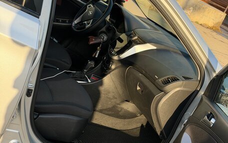 Hyundai Solaris II рестайлинг, 2015 год, 1 360 000 рублей, 6 фотография