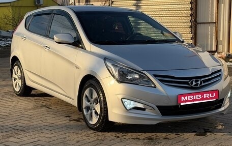 Hyundai Solaris II рестайлинг, 2015 год, 1 360 000 рублей, 5 фотография