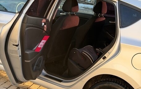 Hyundai Solaris II рестайлинг, 2015 год, 1 360 000 рублей, 8 фотография