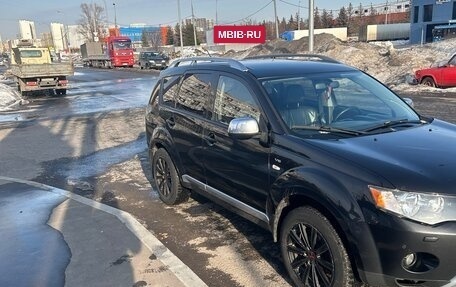 Mitsubishi Outlander III рестайлинг 3, 2007 год, 725 000 рублей, 3 фотография