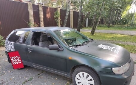 Nissan Almera, 1999 год, 110 000 рублей, 2 фотография