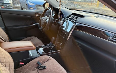 Toyota Camry, 2017 год, 2 350 000 рублей, 12 фотография