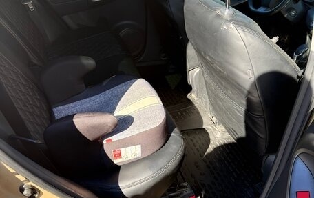 Toyota RAV4, 2011 год, 1 650 000 рублей, 16 фотография