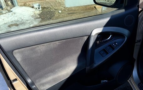 Toyota RAV4, 2011 год, 1 650 000 рублей, 21 фотография