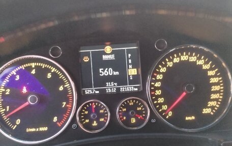 Volkswagen Touareg III, 2006 год, 550 000 рублей, 4 фотография