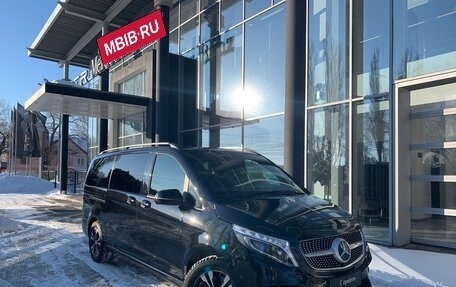 Mercedes-Benz V-Класс, 2021 год, 7 390 000 рублей, 1 фотография