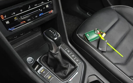 Volkswagen Tiguan II, 2022 год, 3 125 000 рублей, 9 фотография