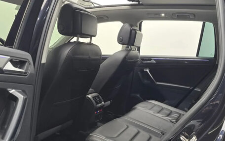 Volkswagen Tiguan II, 2022 год, 3 125 000 рублей, 12 фотография