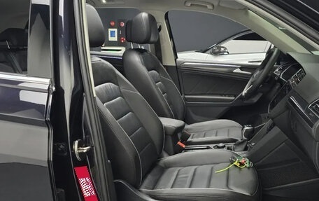 Volkswagen Tiguan II, 2022 год, 3 125 000 рублей, 10 фотография