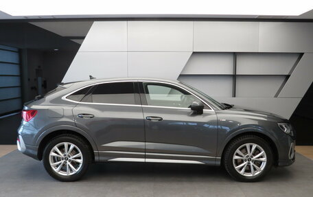 Audi Q3 Sportback, 2021 год, 4 550 000 рублей, 26 фотография