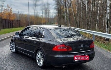 Skoda Superb III рестайлинг, 2011 год, 1 200 000 рублей, 6 фотография
