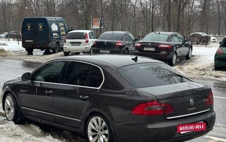 Skoda Superb III рестайлинг, 2011 год, 1 200 000 рублей, 16 фотография