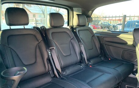 Mercedes-Benz V-Класс, 2021 год, 7 390 000 рублей, 16 фотография