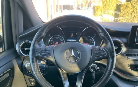 Mercedes-Benz V-Класс, 2021 год, 7 390 000 рублей, 26 фотография