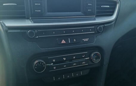 KIA cee'd III, 2018 год, 1 050 000 рублей, 11 фотография