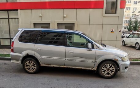 Mitsubishi Chariot III, 2001 год, 330 000 рублей, 3 фотография