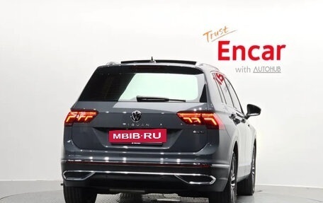 Volkswagen Tiguan II, 2022 год, 3 210 000 рублей, 4 фотография