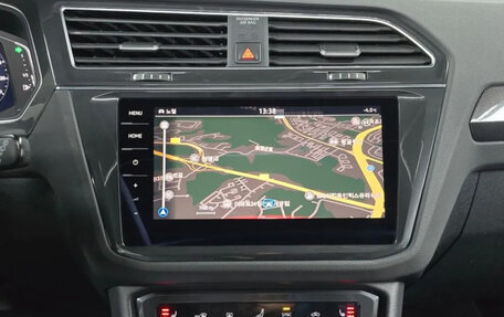 Volkswagen Tiguan II, 2022 год, 3 210 000 рублей, 14 фотография